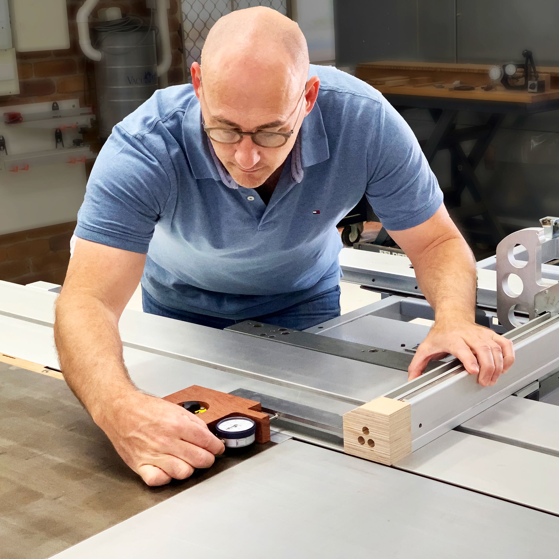 Calibrating a sliding table saw David Luckensmeyer Australian Wood Review